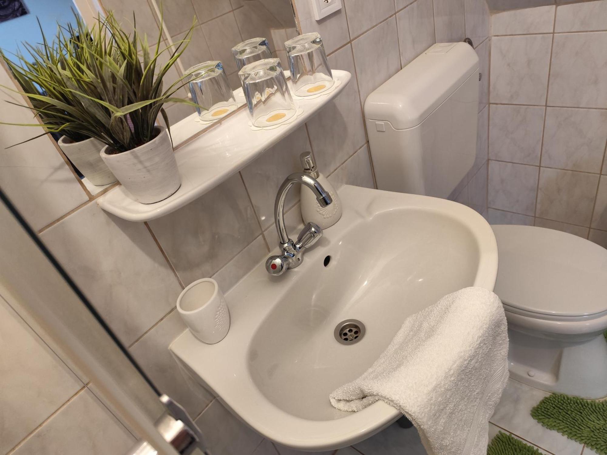 Bazilika Vendeghaz Hotel Eger Luaran gambar