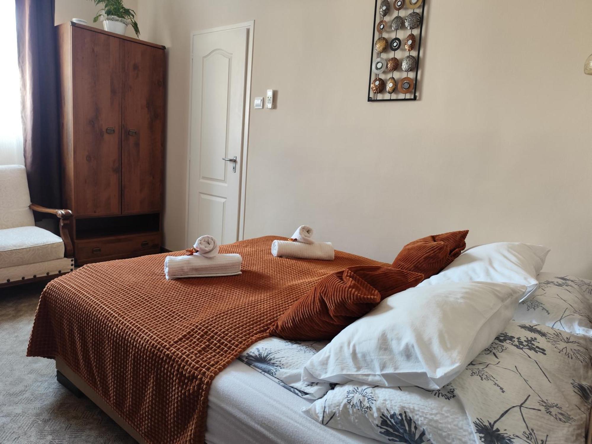 Bazilika Vendeghaz Hotel Eger Luaran gambar